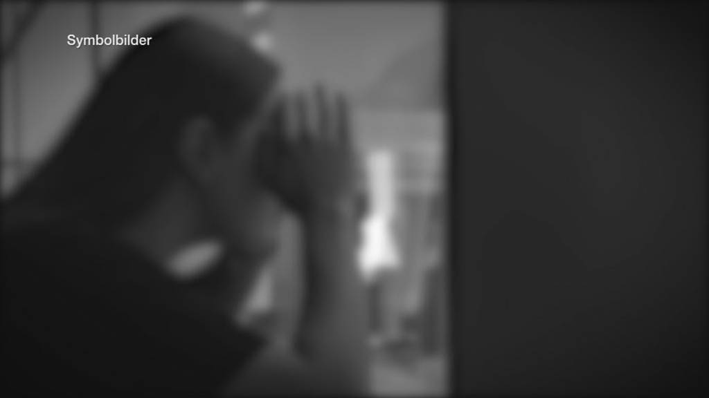 Stalker härter bestrafen: Ostschweizer Politiker findet es unnötig