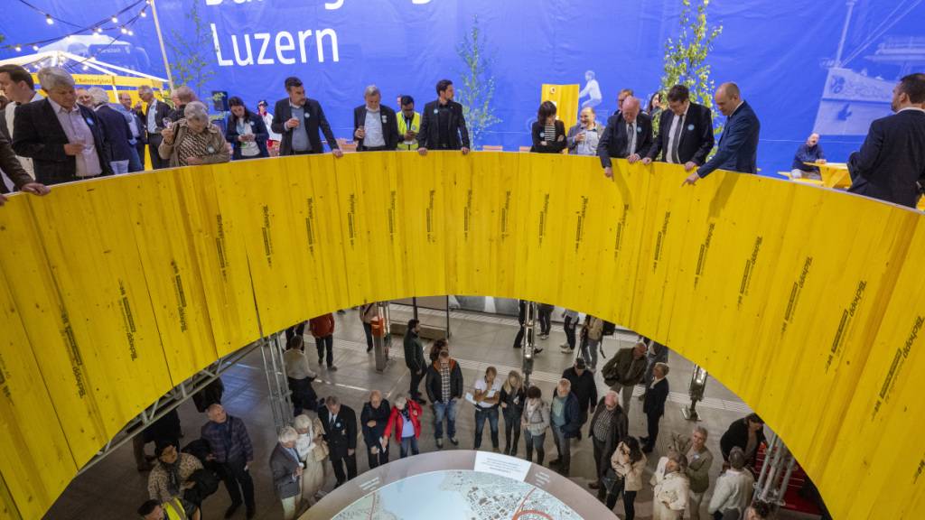 Die Zentralschweizer Kantone kämpfen für die zügige Realisierung des Durchgangsbahnhofs Luzern. (Archivbild)