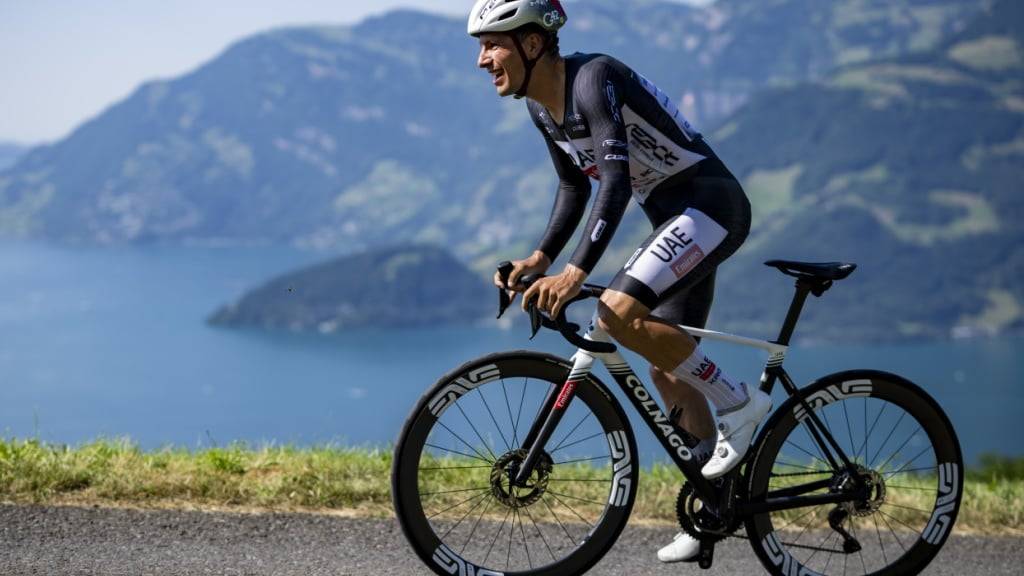 João Almeida fliegt hoch über dem Vierwaldstättersee zum Gesamtsieg