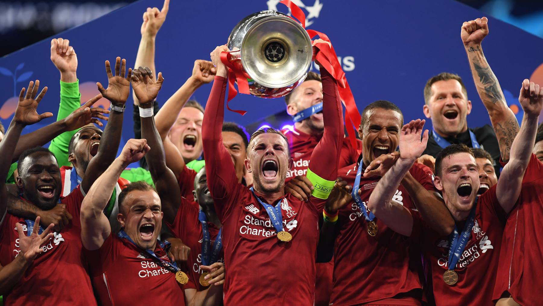 Künftig auf CH-Media-Kanälen zu sehen: die Champions League. Im Bild die letztjährigen Gewinner vom FC Liverpool mit Xherdan Shaqiri. Das englische Team ist dieses Jahr allerdings schon ausgeschieden.
