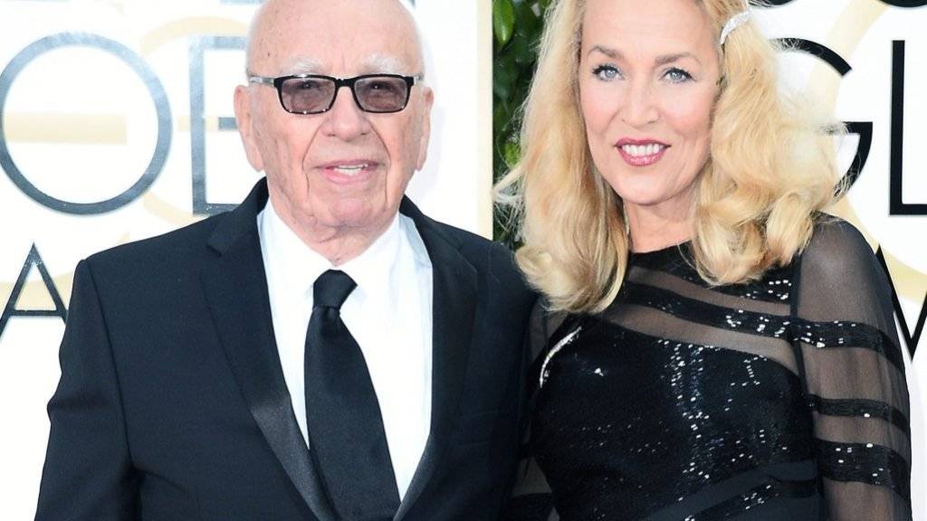 Medienmogul Rupert Murdoch (84) und Ex-Model Jerry Hall (59) heiraten am 5. März - sinnigerweise im Londoner Zeitungsviertel (Archiv).