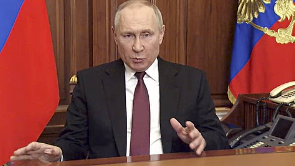 Dieses Standbild, das aus einem vom Pressedienst des russischen Präsidenten veröffentlichten Video zur Verfügung gestellt wird, zeigt Wladimir Putin, Präsident von Russland, der sich an die Nation wendet. Foto: Uncredited/Russian Presidential Press Service/dpa