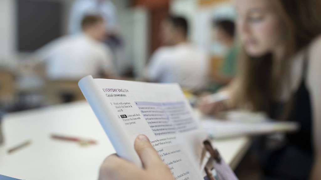 Im Kanton Schwyz können die öffentlichen Schulen künftig keine zweisprachige Sekundarschule anbieten. (Symbolbild)