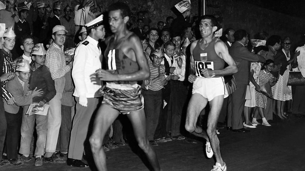 Abebe Bikila legte 1960 den Marathon in Rom barfuss zurück