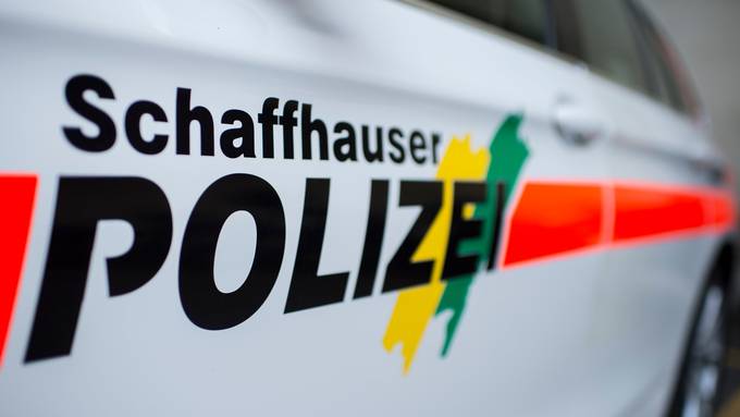 Kein Abstand und Anstand: Mann onaniert vor Frau