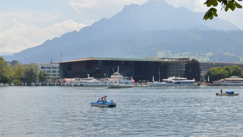 Luzerner Seebecken müsste wegen Tiefbahnhof zum Teil trocken gelegt werden