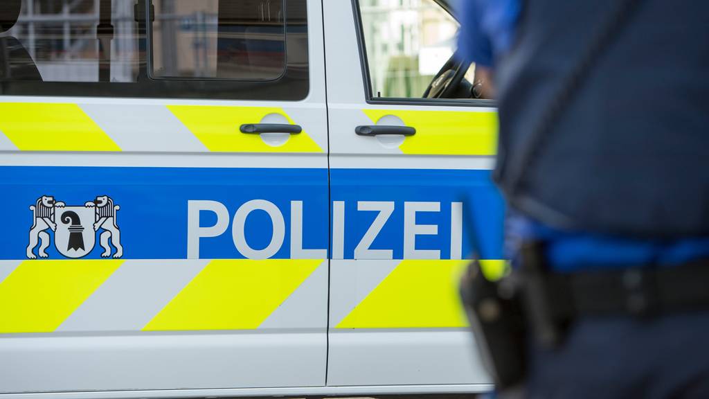 Die Kantonspolizei Basel-Stadt sucht einen unbekannten Mann. (Symbolbild)