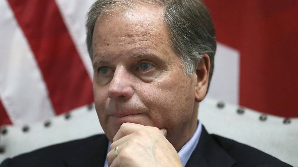 Er lässt die republikanische Mehrheit im US-Senat weiter schrumpfen: der neue demokratische Senator aus Alabama: Doug Jones (in einer Aufnahme vom 13. Dezember 2017).