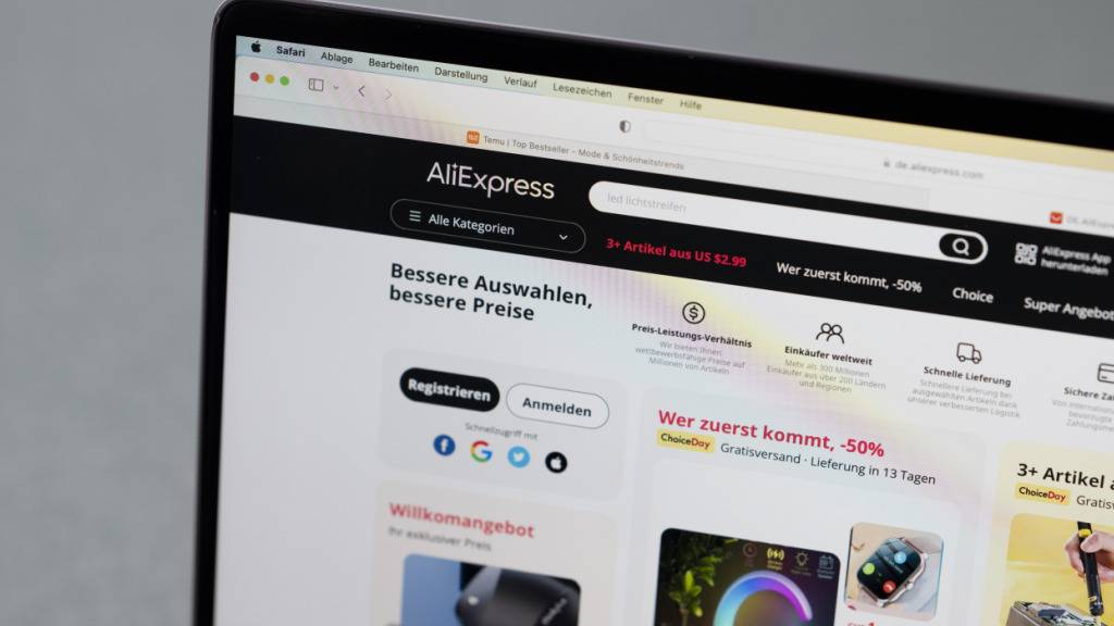 Die EU-Kommission hat gegen den chinesischen Onlinehändler eine Strafe in Höhe von 550 Millionen Euro verhängt. Die Gruppe soll gefälschte Kleidung, unsicheres Spielzeug und gefährliche Kosmetika während Wochen von der Plattform entfernt haben, lautet der Vorwurf.(Symbolbild)