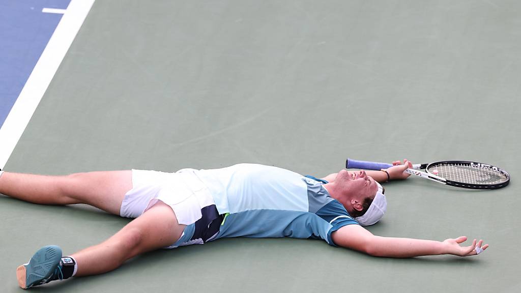 Nach dem grössten Erfolg seiner Karriere platt: Dominic Stricker machte sich am US Open mit seinem beherzten und erfolgreichen Auftritt zum Publikumsliebling