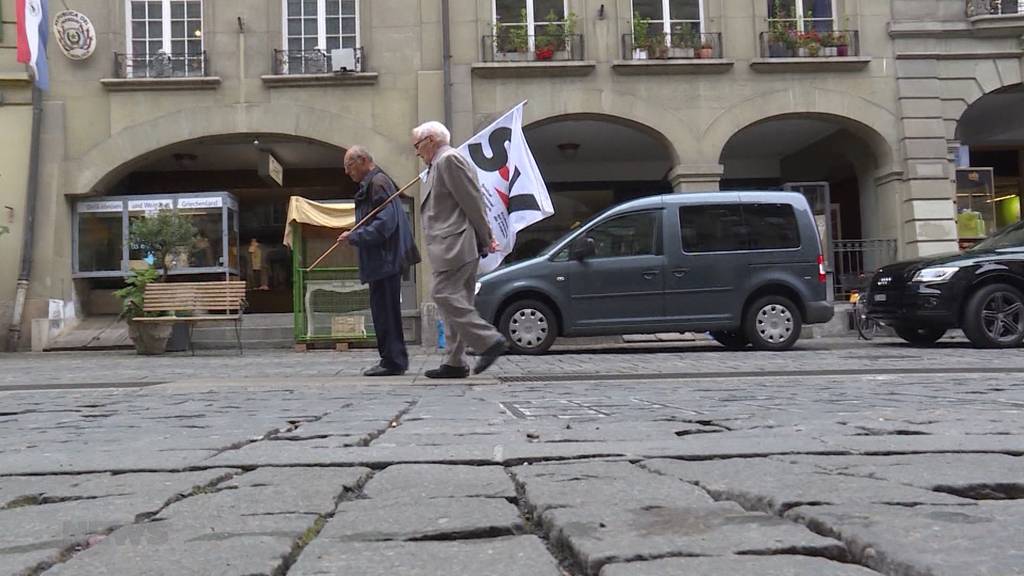 Polizei stoppt 97-Jährigen an 1. Mai-Marsch