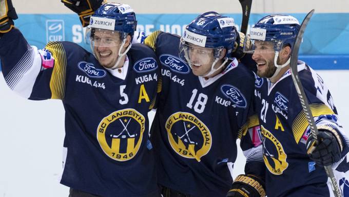 Langenthal und Ajoie bleiben Kloten auf den Fersen