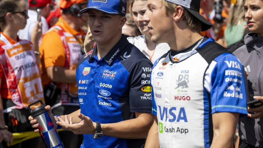 Liam Lawson (rechts) ersetzt auch in Madrid den verletzten Isack Hadjar (links)