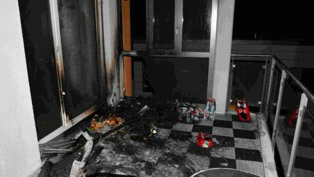 In Wil wurde in der Silvesternacht ein Brand auf einem Balkon durch dort gelandete Feuerwerkskörper ausgelöst.