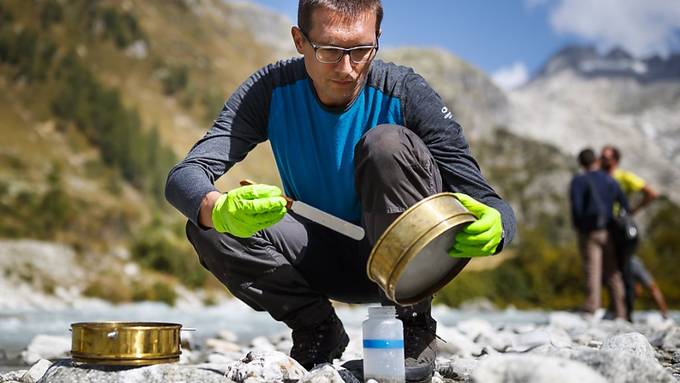 Robuster Schleim: EPFL erforscht Gletscher