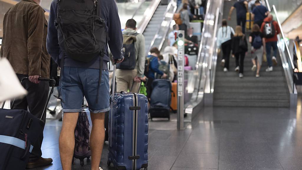 Zu Ferienbeginn war wieder viel los am Flughafen Zürich. (Archivbild)