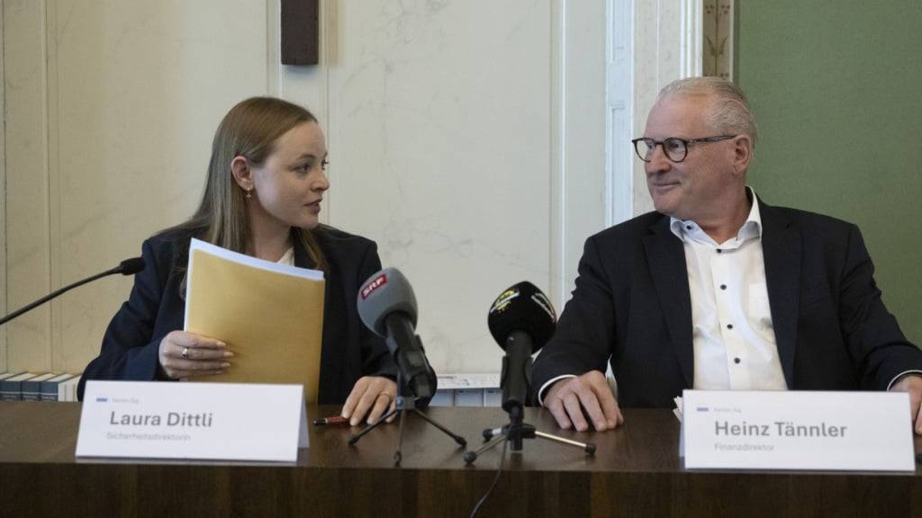 Die Zuger Regierungsmitglieder Laura Dittli (Mitte) und Heinz Tännler (SVP) lehnen eine PUK ab.