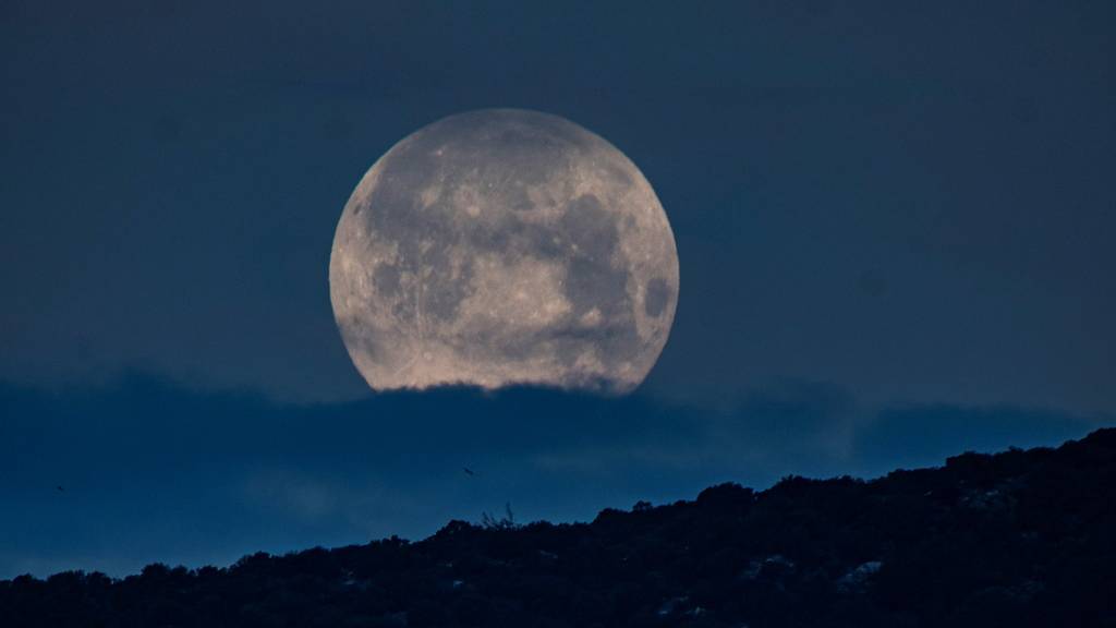 Komet und Supermond: Gleich zwei Phänomene am Schweizer Nachthimmel sichtbar