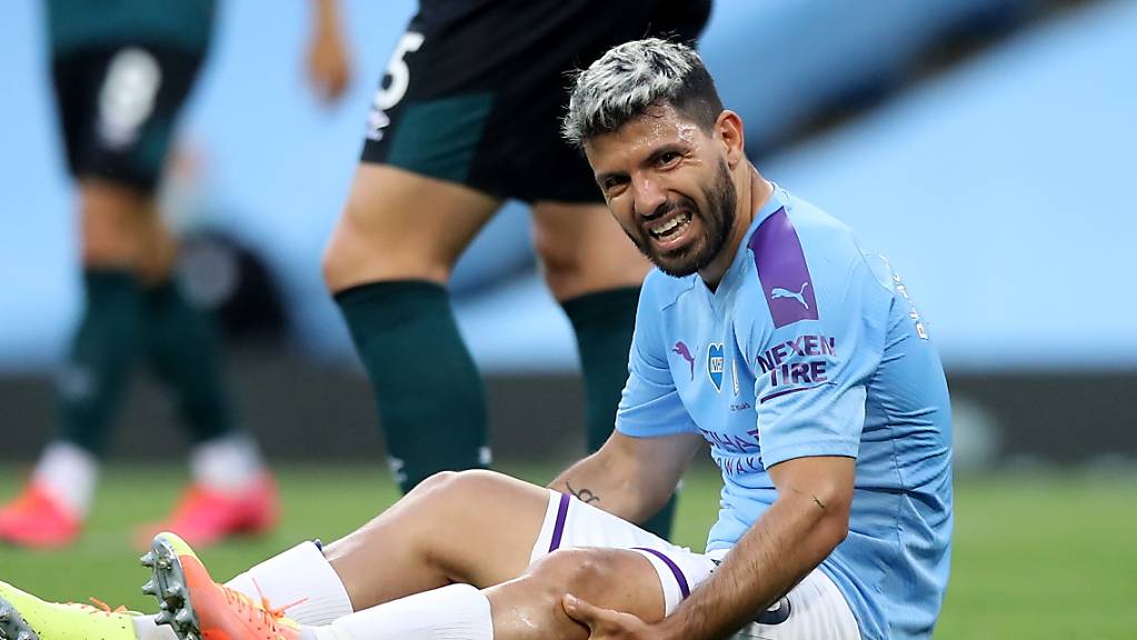 Sergio Agüero von Manchester City hat sich am Montag am Knie verletzt