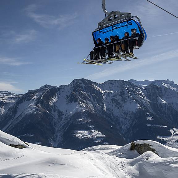 «Das ist eine Schande!»: Gratis Ski-Abos für Bundesräte verärgern die Community