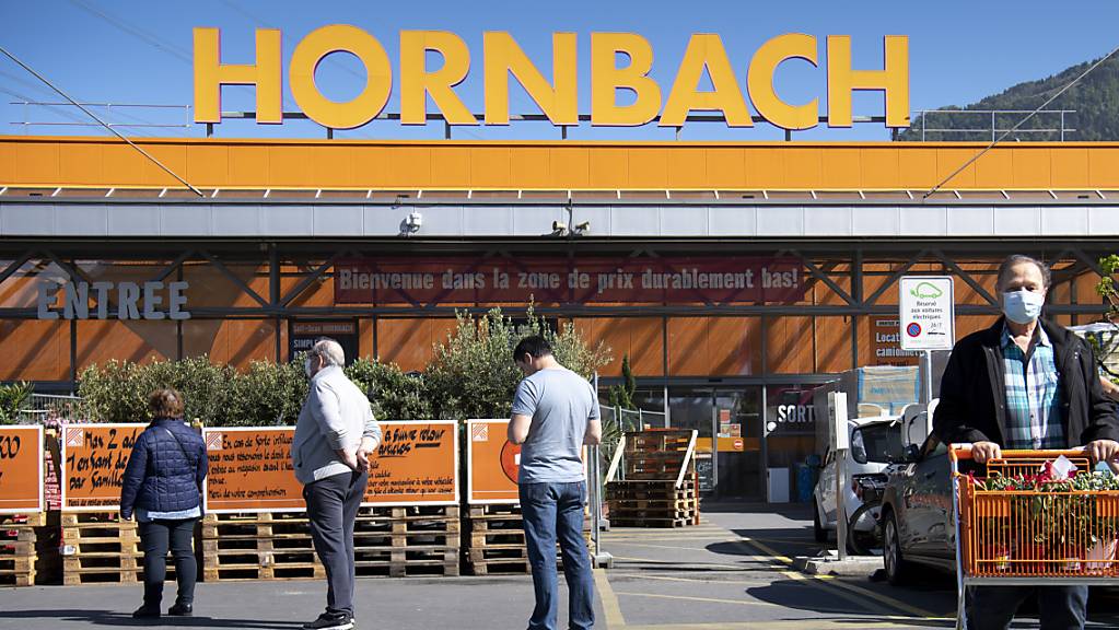 Der Heimwerker-Boom in der Corona-Pandemie lässt bei der Baumarktkette Hornbach die Kassen klingeln. Der Betriebsgewinn legte letztes Jahr um 40 Prozent zu. (Archivbild)