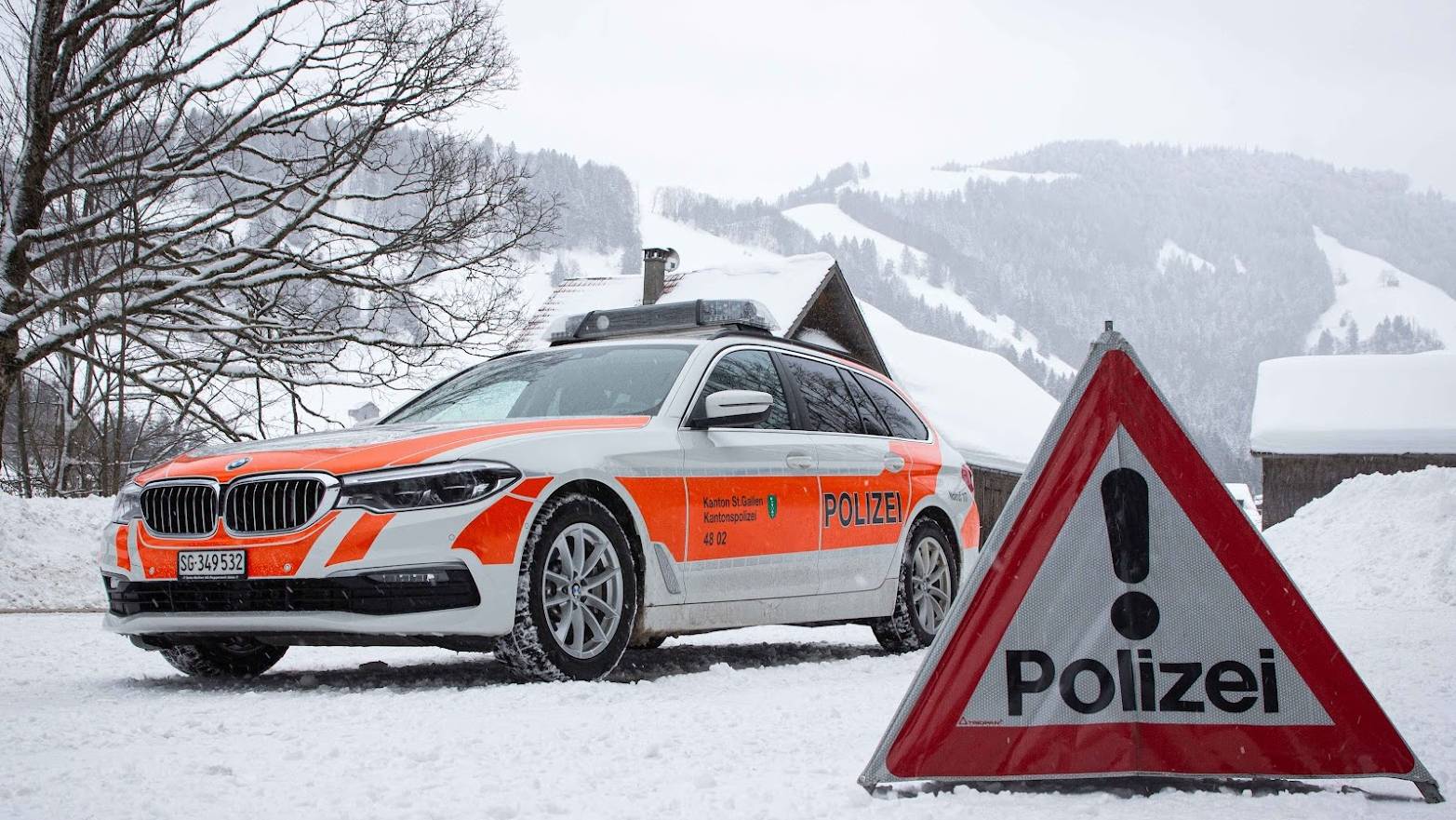 Die Kantonspolizei St.Gallen sucht Zeugen, die Hinweise zum Unfallhergang machen können. (Symbolbild)