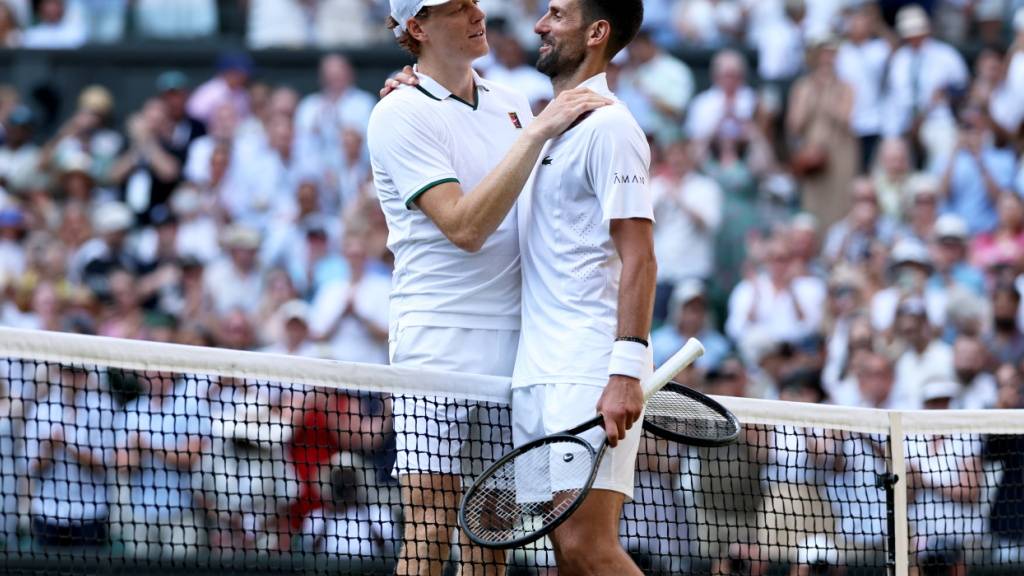 Jannik Sinner lässt Novak Djokovic keine Chance und steht wie im Vorjahr im Final von Wimbledon