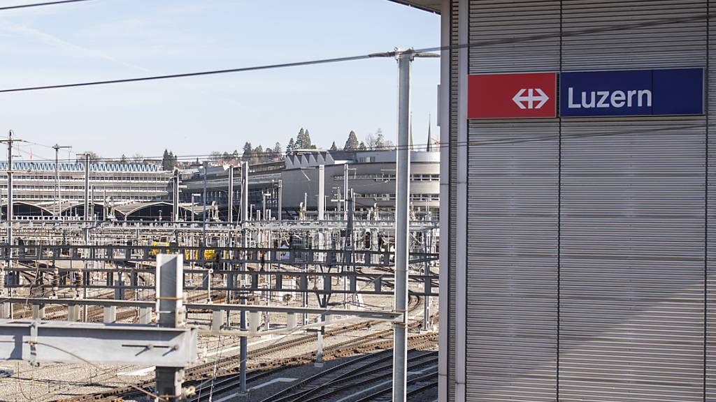 Der Bahnhof Luzern soll durch einen unterirdischen Bahnhof ergänzt werden. (Archivaufnahme)