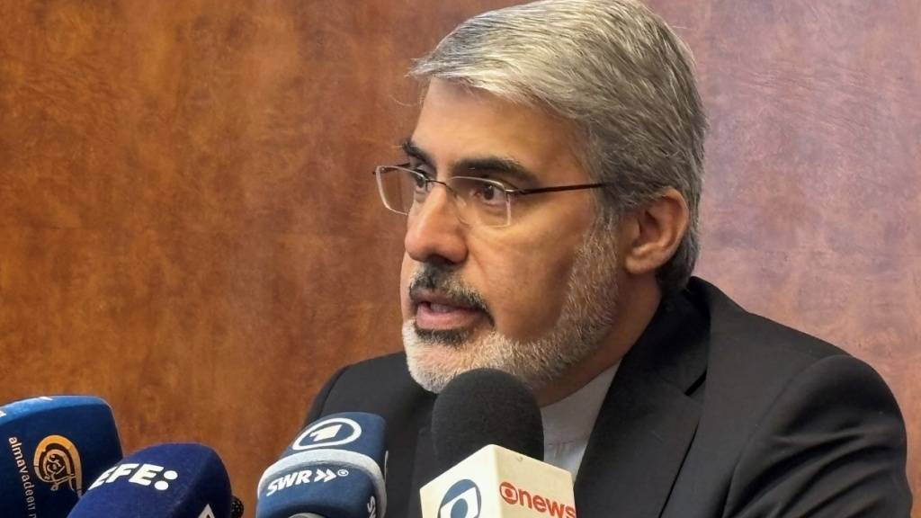 Iran widerspricht Vance: keine Einigung zu Atom-Inspektoren