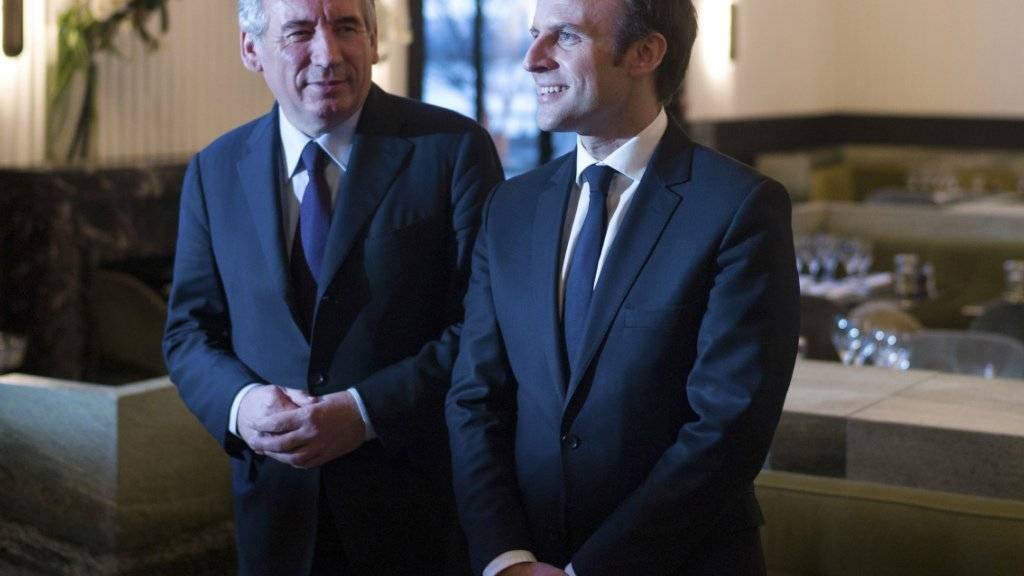 Will Emmanuel Macron (rechts) den Weg in den Elysée-Palast ebnen: François Bayrou mit seiner Mitte-Bewegung MoDem (Mouvement démocrate).