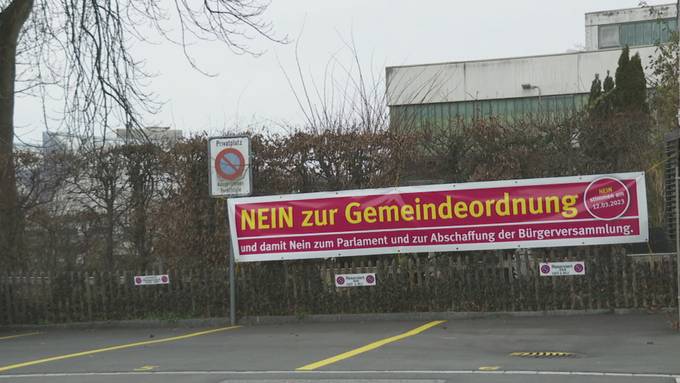 Unbekannte stehlen in Rapperswil-Jona Wahlplakate samt Konstruktion