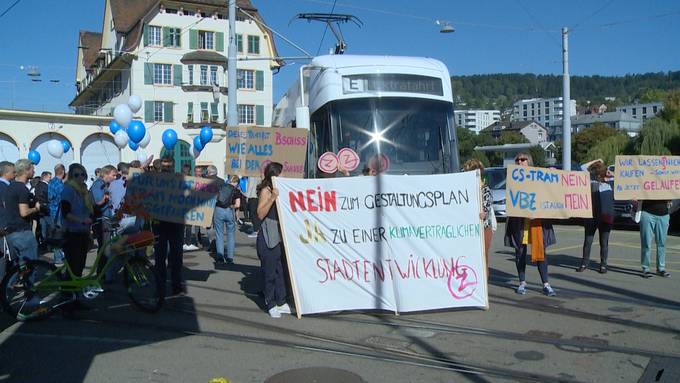 Stadion-Werbetram verärgert Gegner