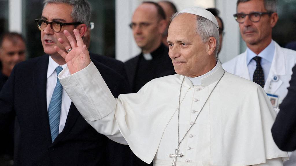 Vier Tage nach Krebs-OP: Papst verlässt das Krankenhaus
