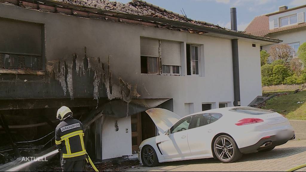 Brennt wegen eines Porsches in Wiedlisbach ein ganzes Haus?