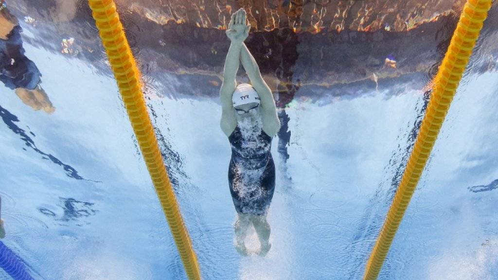 Die Frauen-Staffel der USA verbesserte über 4x50m Lagen den Weltrekord um 0,77 Hundertstel