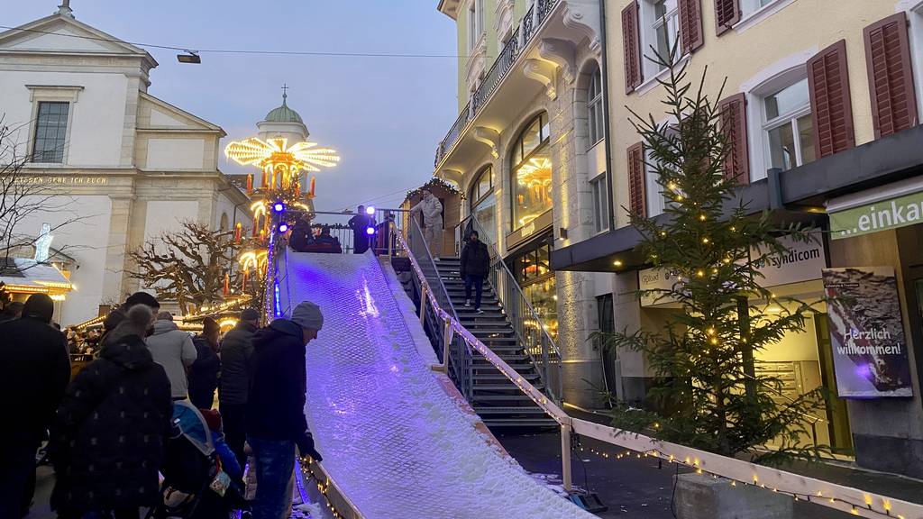 Schlittelspass im Stadtzentrum von Olten – auch ohne Schnee