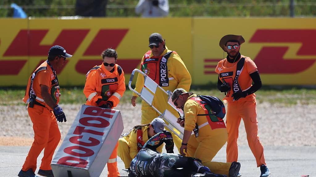 Das medizinische Personal kümmert sich um Miguel Oliveira (Archivaufnahme)