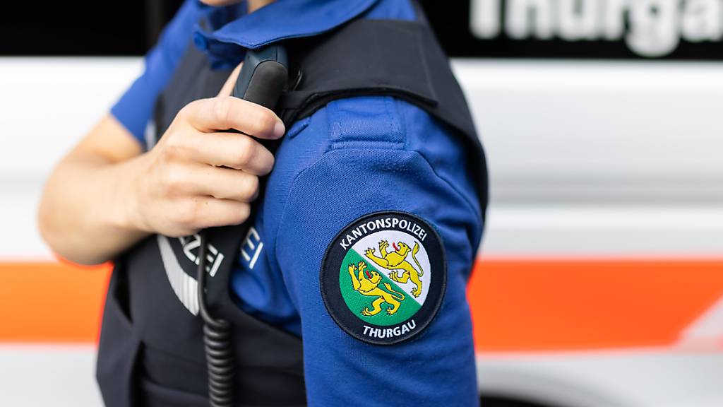 Die Kantonspolizei Thurgau sucht Zeugen des Unfalls. (Symbolbild)