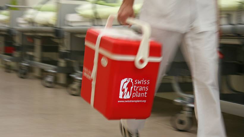 Swisstransplant will Einführung der erweiterten Widerspruchslösung früher