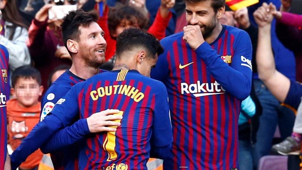 Lionel Messi, Philippe Coutinho und Gerard Piqué freuen sich über einen weiteren Sieg