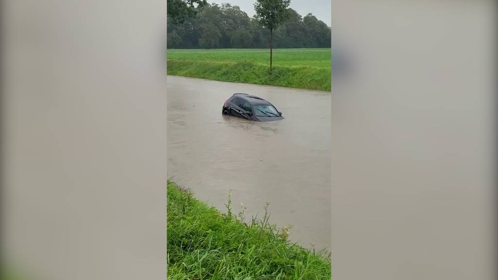 Auto geht im Binnenkanal in Widnau baden – niemand verletzt