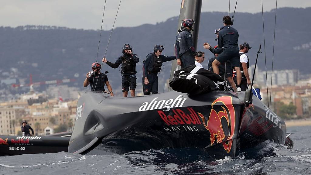 Die Crew von  Alinghi Red Bull Racing zeigte im Cup der Herausforderer eine gute, aber nicht eine überragende Leistung. Mit den weltbesten Seglern vermochten sie nicht ganz mitzuhalten