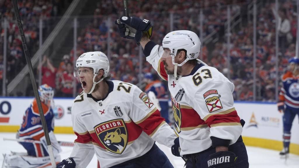 Floridas Brad Marchand (Nummer 63) erzielt im fünften Spiel der Finalserie seine Tore 5 und 6