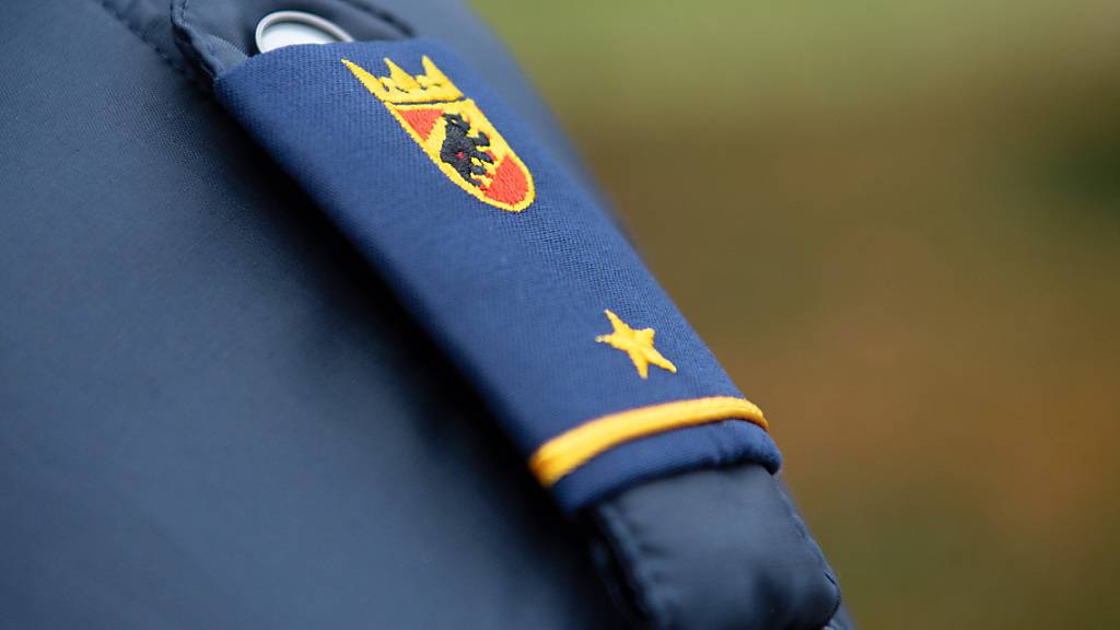 Die Berner Polizei hat zwei Männer gefasst, die für mehrere Delikte im Oberaargau verantwortlich sein sollen. (Symbolbild)