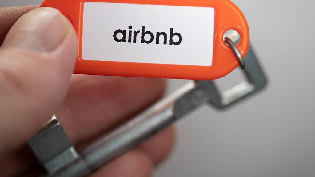 Airbnb verzeichnete 2024 über zwei Millionen Gästeankünfte in der Schweiz, wie das Unternehmen am Dienstag mitteilte. (Archivbild)