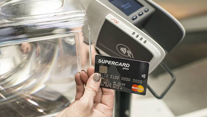 Kreditkartenbetreiber erhöhen Kontaktlos-Limite auf 80 Franken