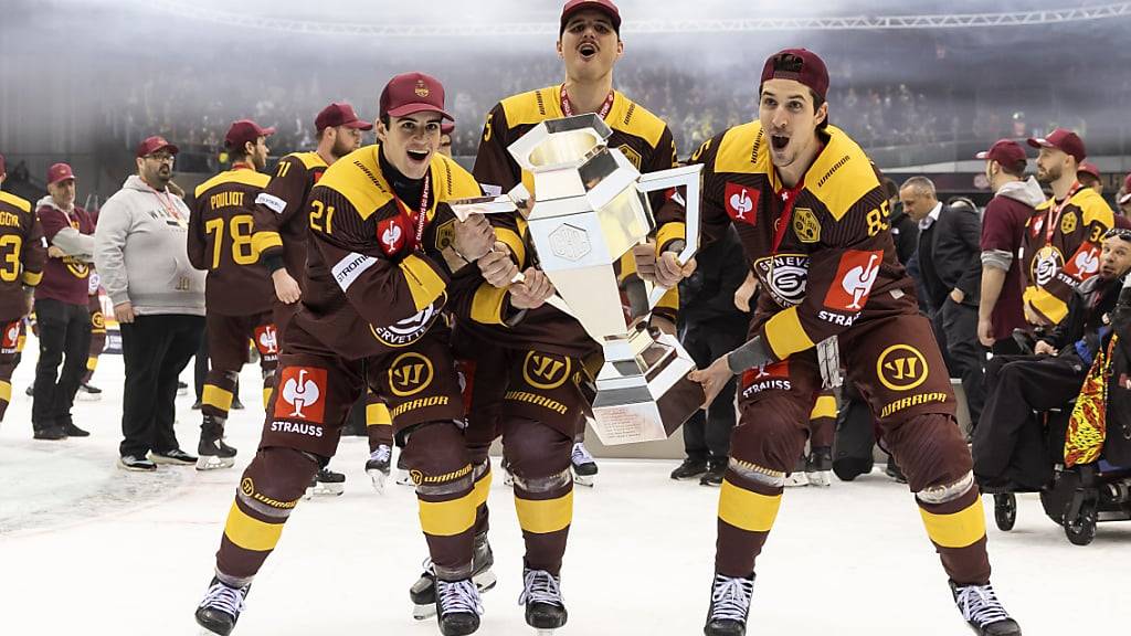 Die Besten in Europa: Tim Berni, Roger Karrer und Marco Miranda (v.l.) mit der Champions-League-Trophäe