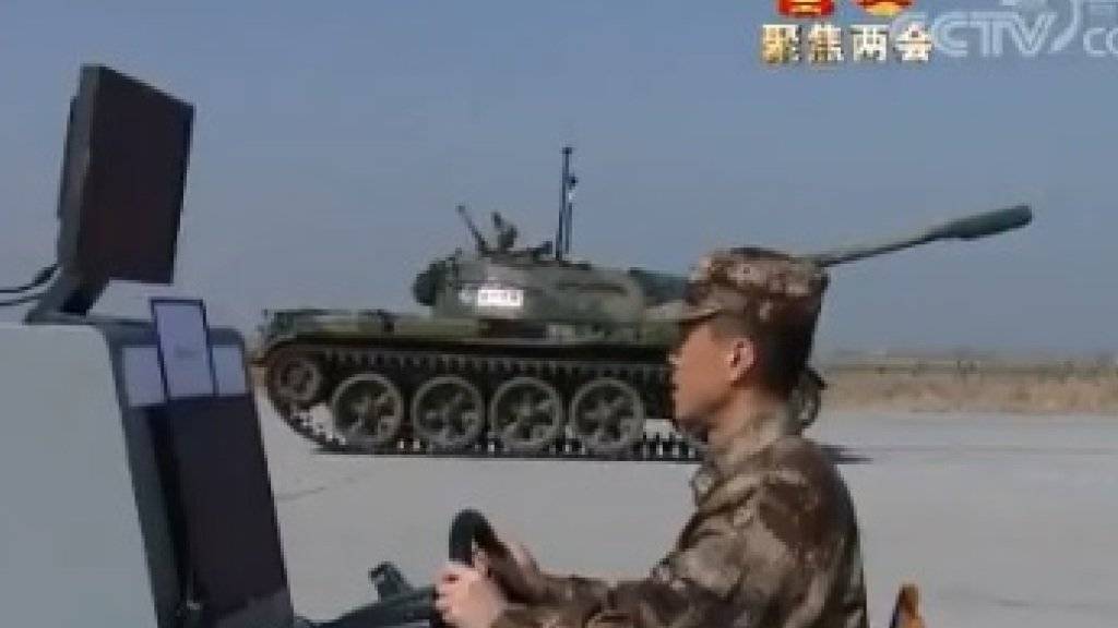 Ein auf der Videoplattform Youtube verbreiteter Film von chinesischen Staatsmedien soll einen angeblich ferngesteuerten Panzer zeigen.