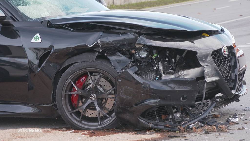 Schwerer Verkehrsunfall in Andelfingen