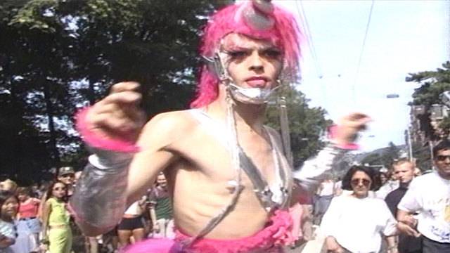 Beste Outfits aus 25 Jahren Street Parade